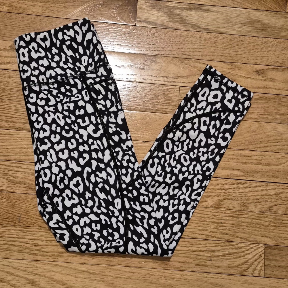 ZYIA Active Women's 4 Black White Leopard Print Spots High Rise Leggings NWOT